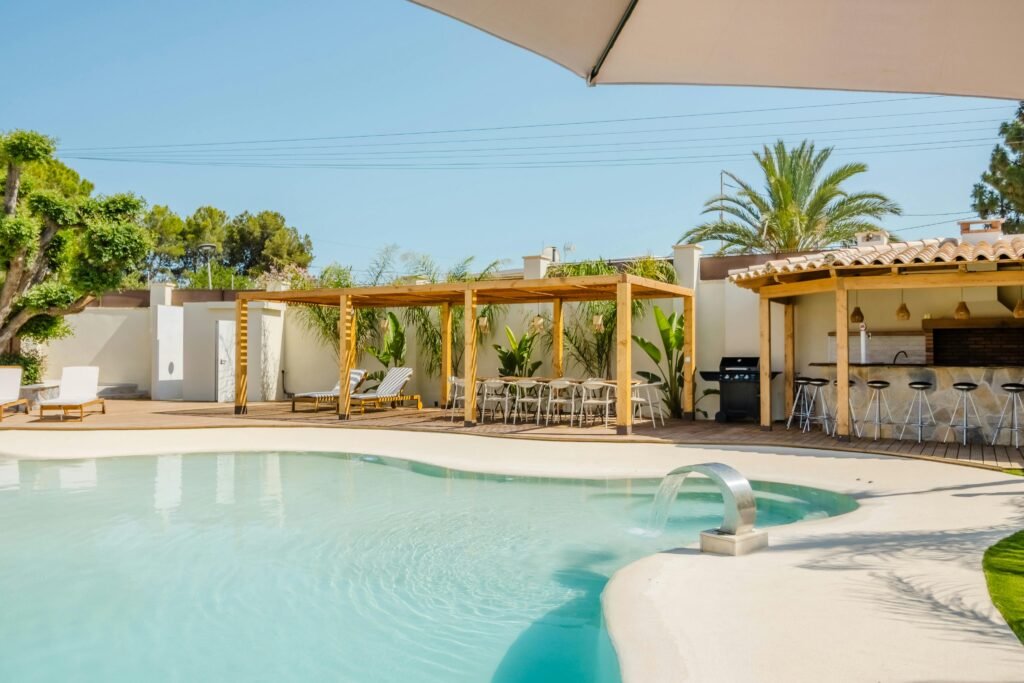 Aménagements extérieurs Côte d'Azur - Terrasses allées piscine